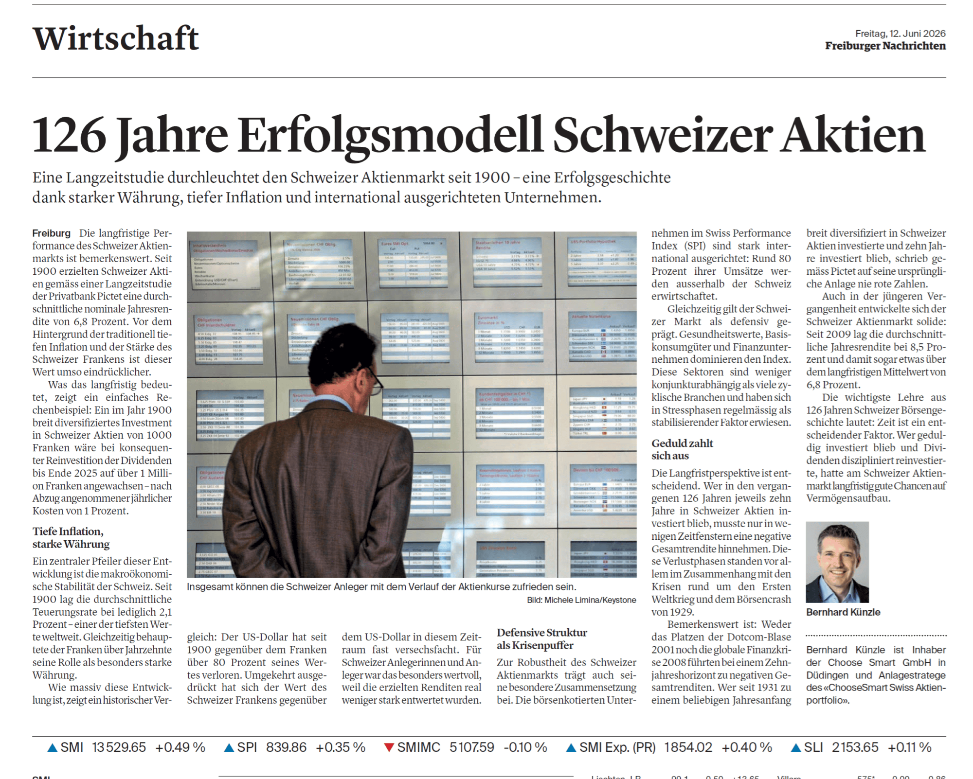 Foto des Zeitungsartikels von Bernhard Künzle in den Freiburger Nachrichten zum Thema 126 Jahre Schweizer Aktienmarkt.